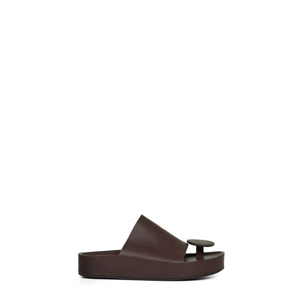 Uma Wang Women Brown Leather Round Thong Sandals